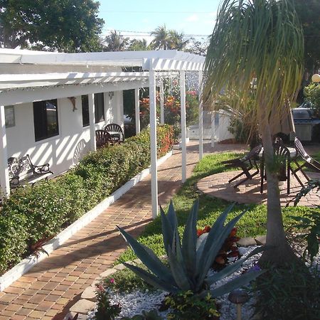 Breakaway Inn Guest House Lauderdale-by-the-Sea ภายนอก รูปภาพ