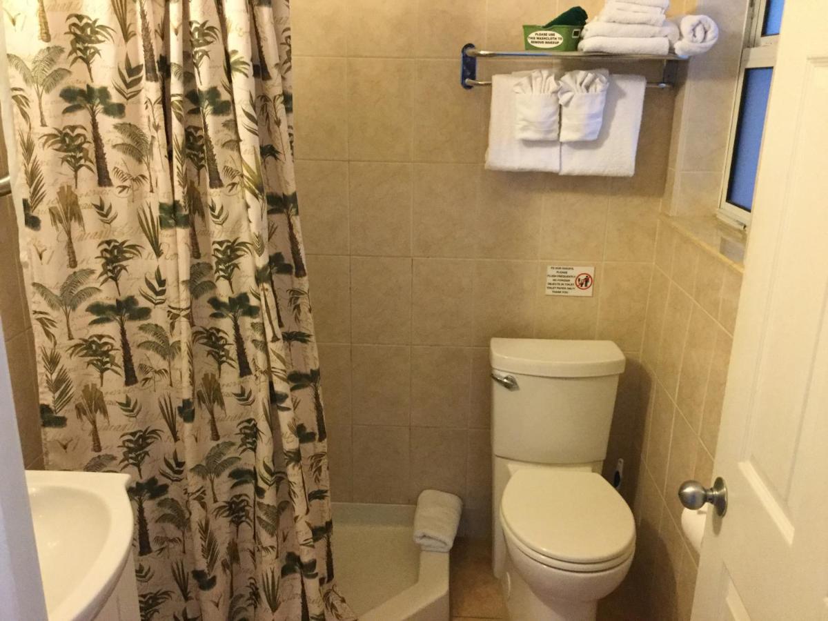 Breakaway Inn Guest House Lauderdale-by-the-Sea ภายนอก รูปภาพ