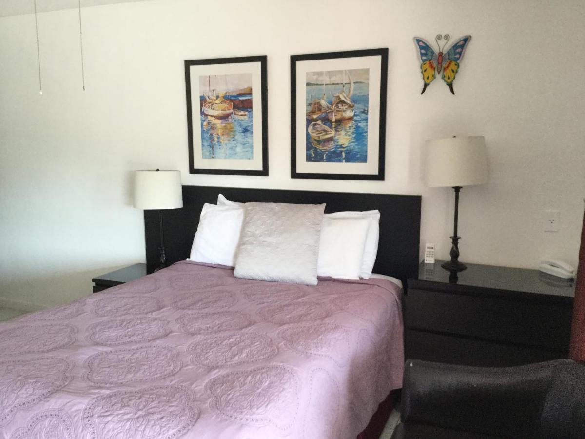 Breakaway Inn Guest House Lauderdale-by-the-Sea ภายนอก รูปภาพ