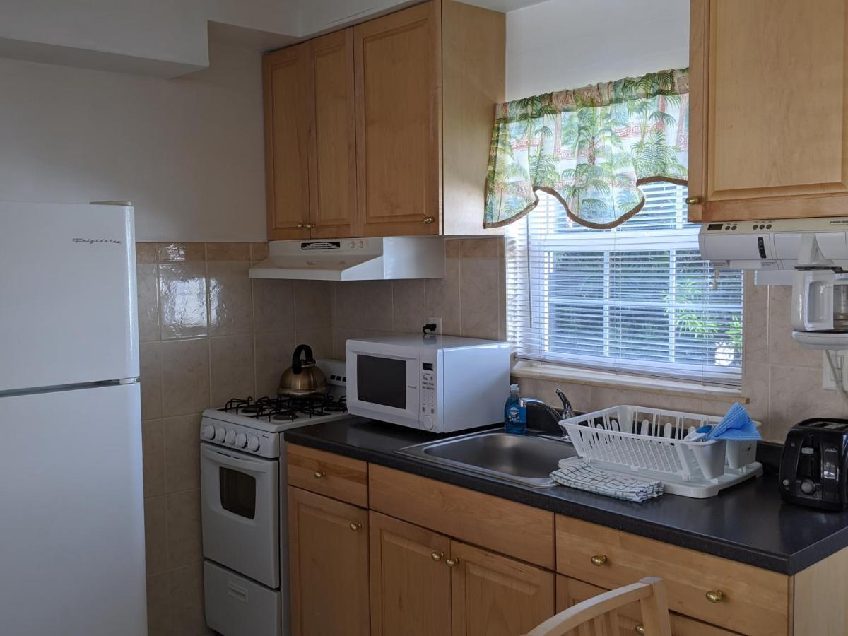 Breakaway Inn Guest House Lauderdale-by-the-Sea ภายนอก รูปภาพ