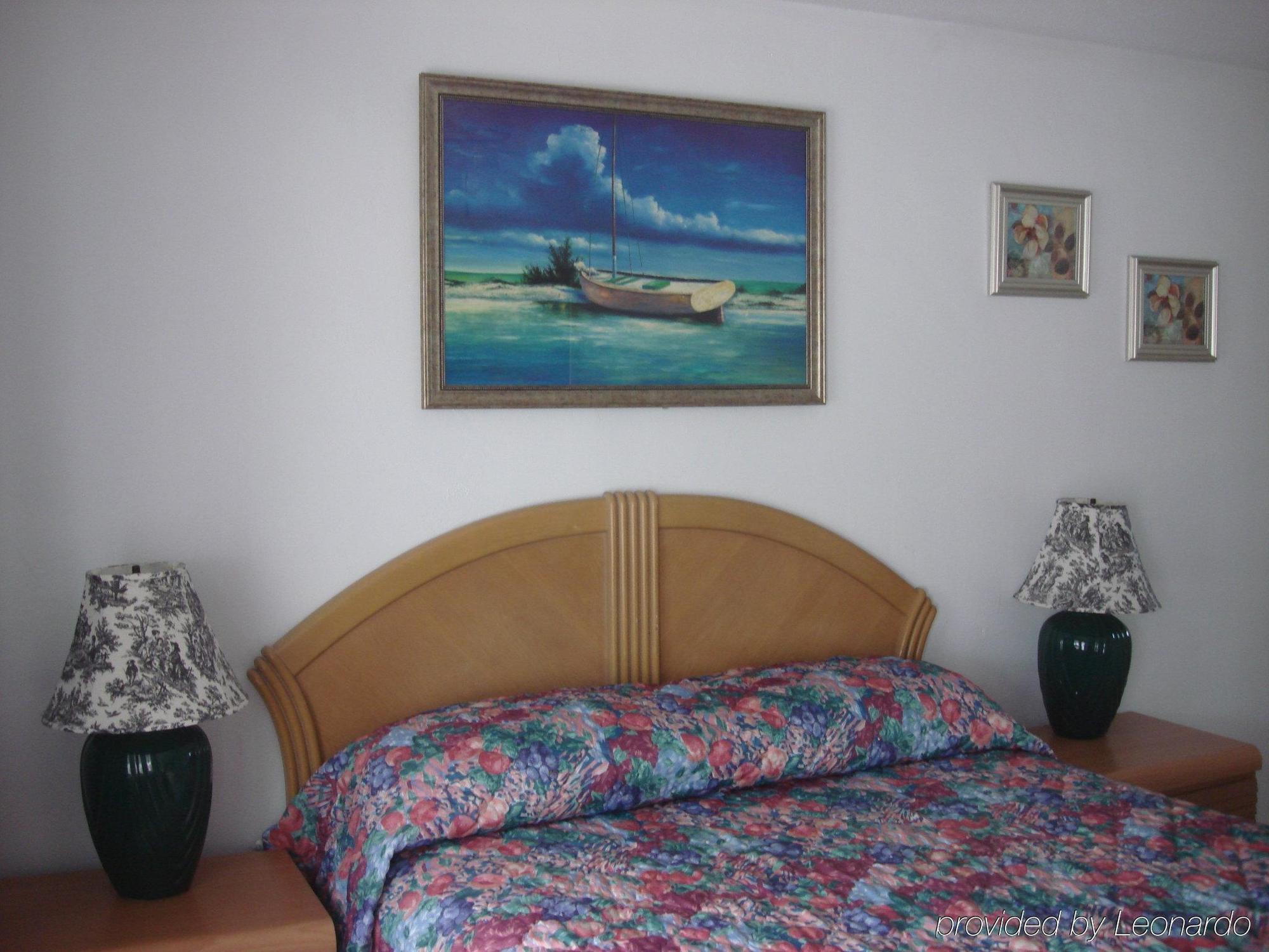 Breakaway Inn Guest House Lauderdale-by-the-Sea ภายนอก รูปภาพ
