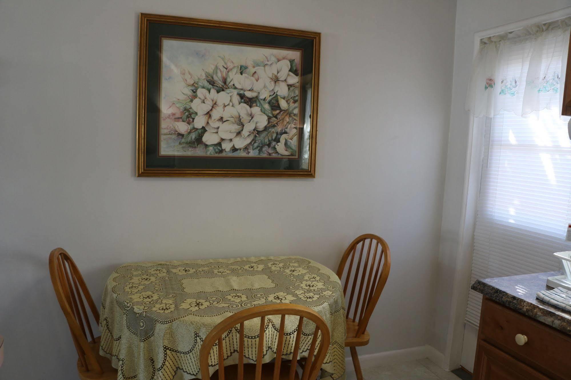Breakaway Inn Guest House Lauderdale-by-the-Sea ภายนอก รูปภาพ
